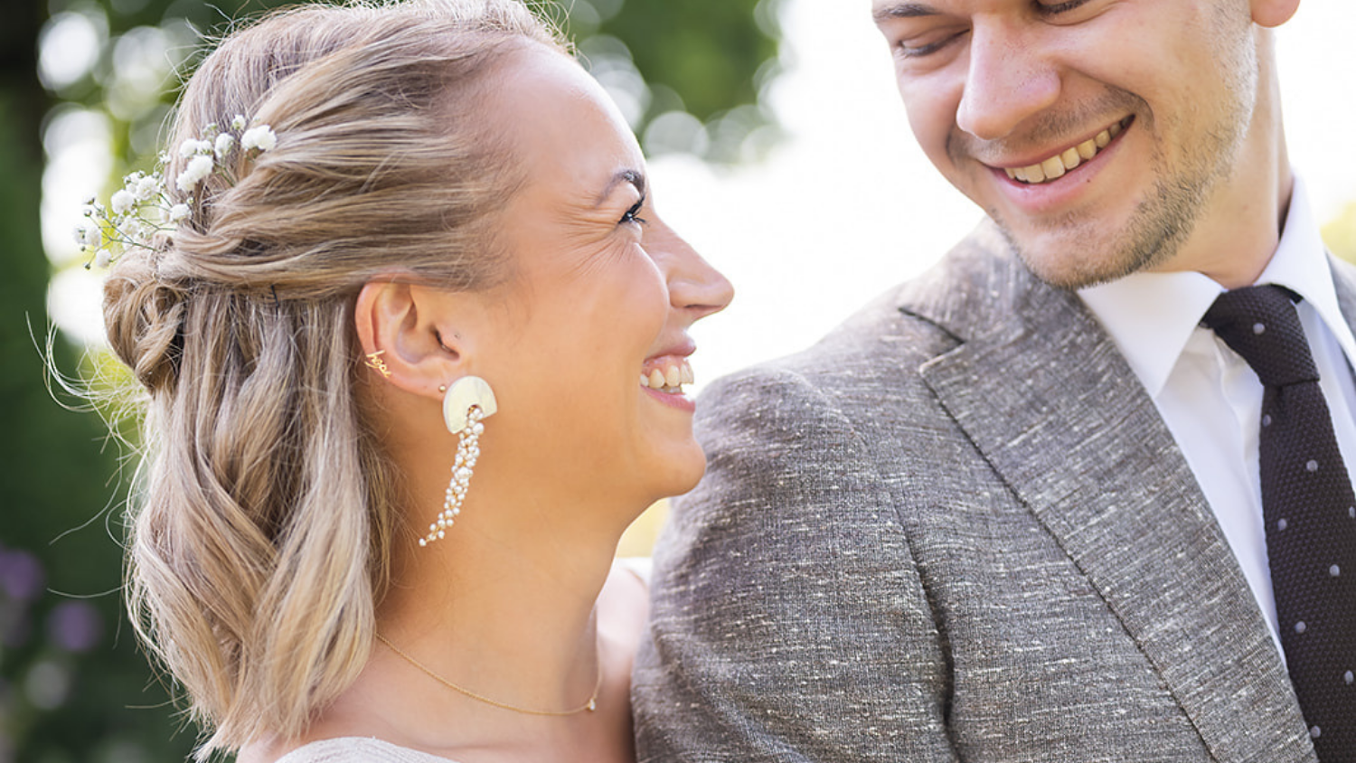 FREYA ROSE HAKURO PEARL EARRINGS ON REAL BRIDE