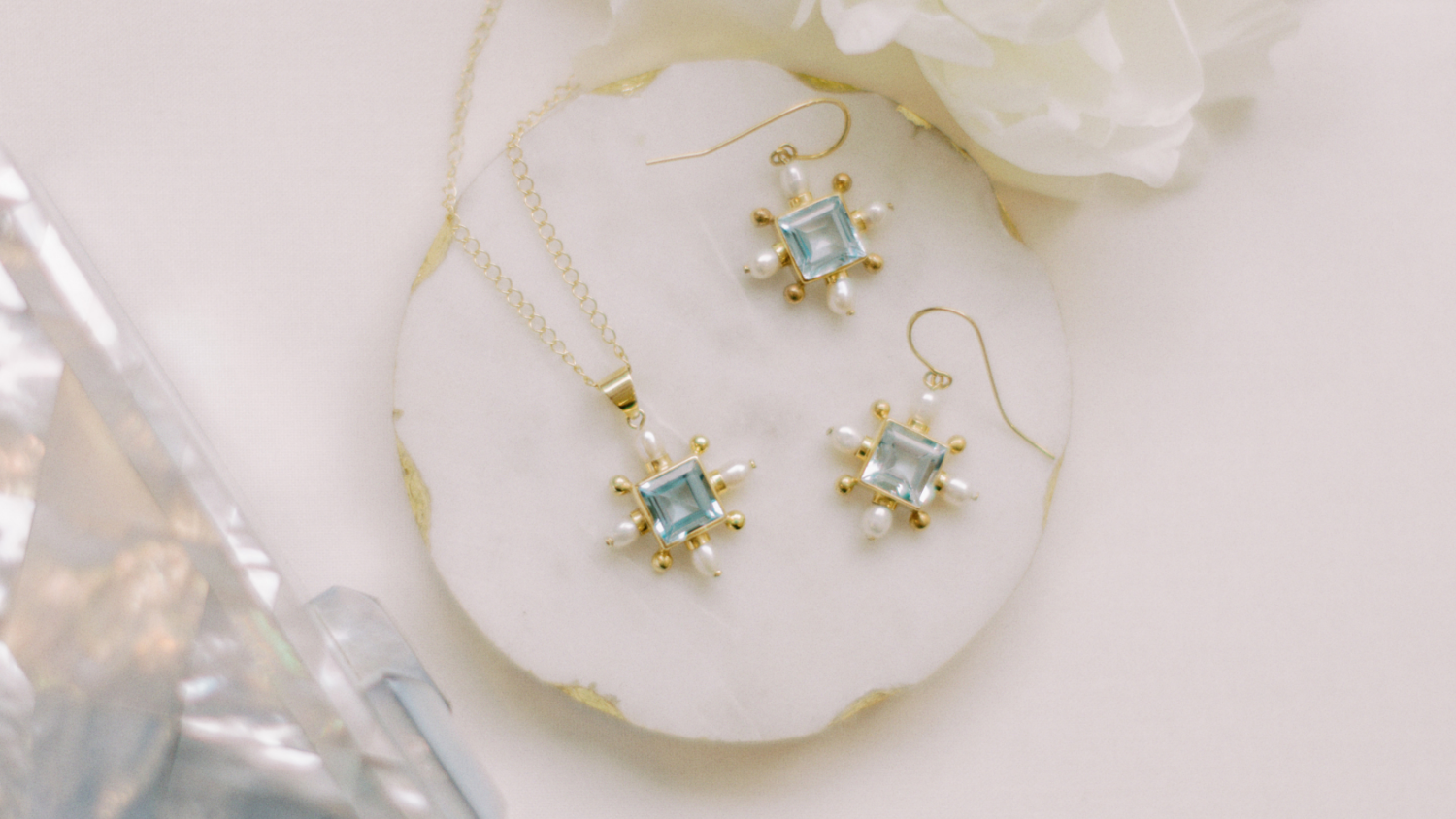 Beyond Tradition: The New Wave of Blue Bridal Jewellery
