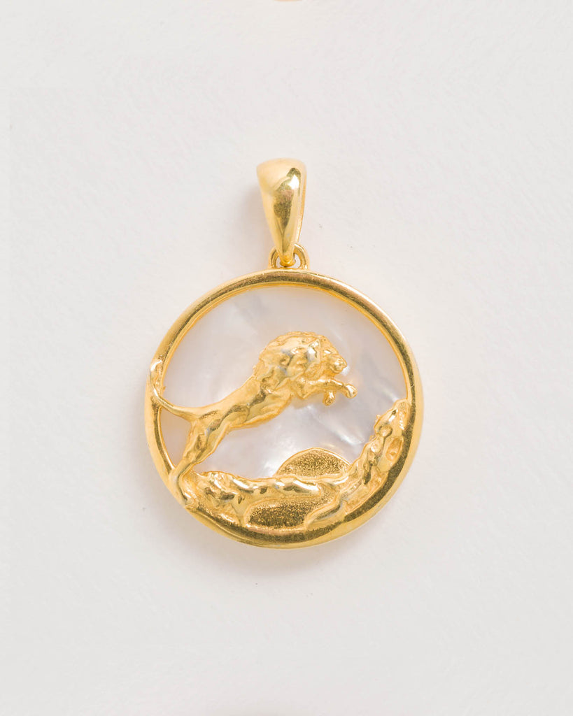 Leo, Gold Zodiac Pendant